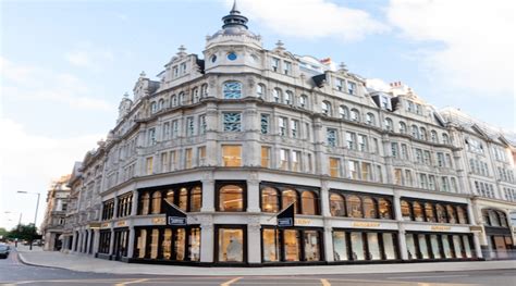 senior logistics manager burberry london